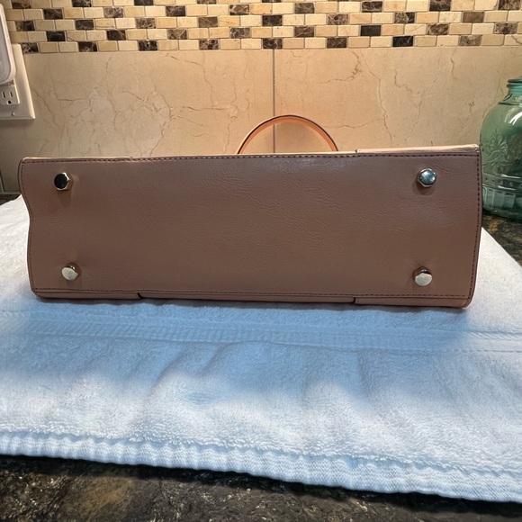 Rebecca Minkoff  MAB Saffiano leather purse. EUC - Picture 14 of 16